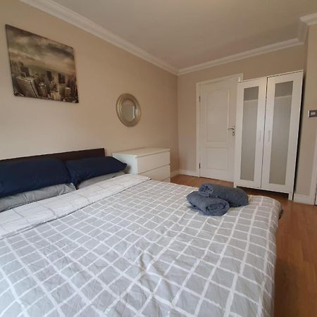 Eastwood Rooms Goodmayes Exteriör bild