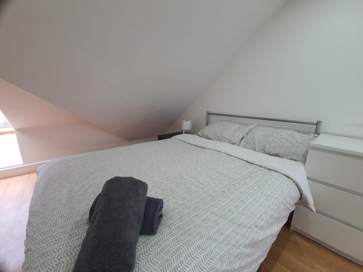 Eastwood Rooms Goodmayes Exteriör bild