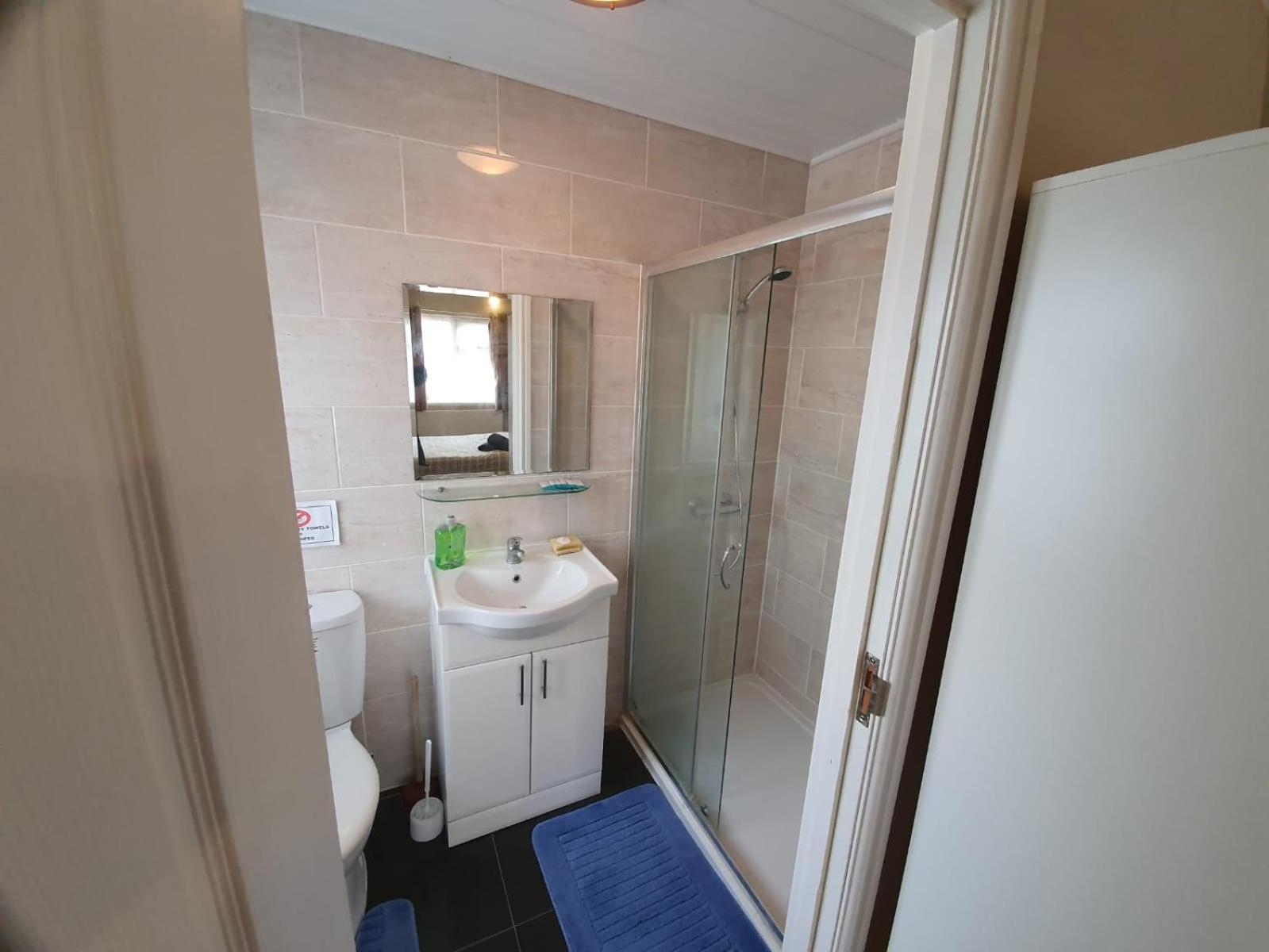 Eastwood Rooms Goodmayes Exteriör bild